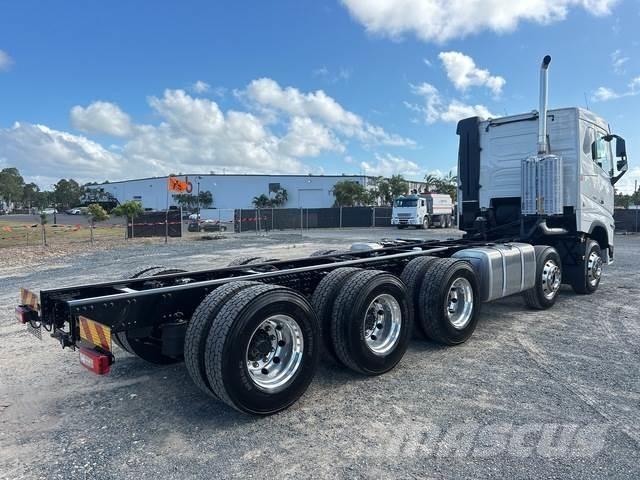 Volvo FH16 Camiões de chassis e cabine