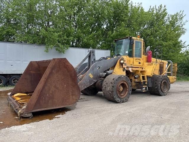 Volvo L220E Carregadeiras de rodas