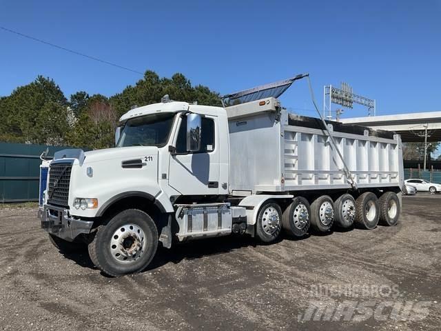 Volvo VHD Camiões basculantes