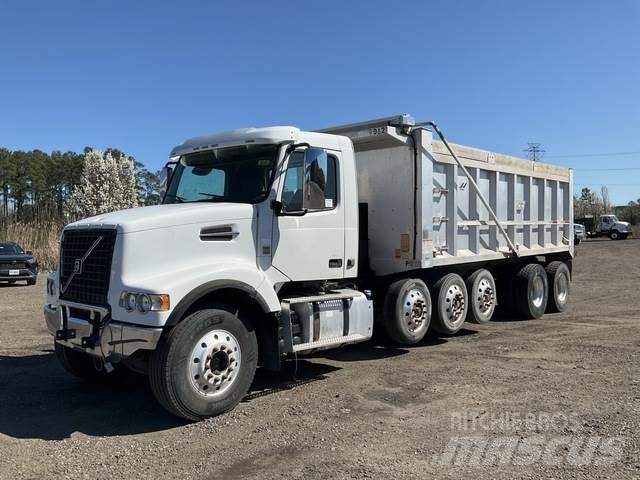 Volvo VHD Camiões basculantes