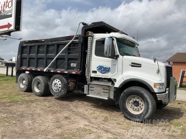 Volvo VHD Camiões basculantes
