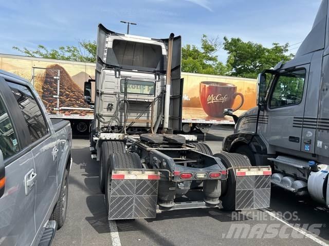 Volvo VNL Cavalos Mecânicos