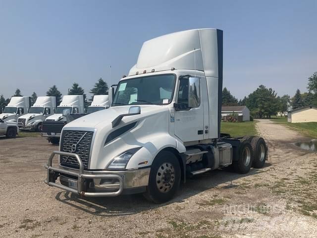 Volvo VNL 300 Cavalos Mecânicos