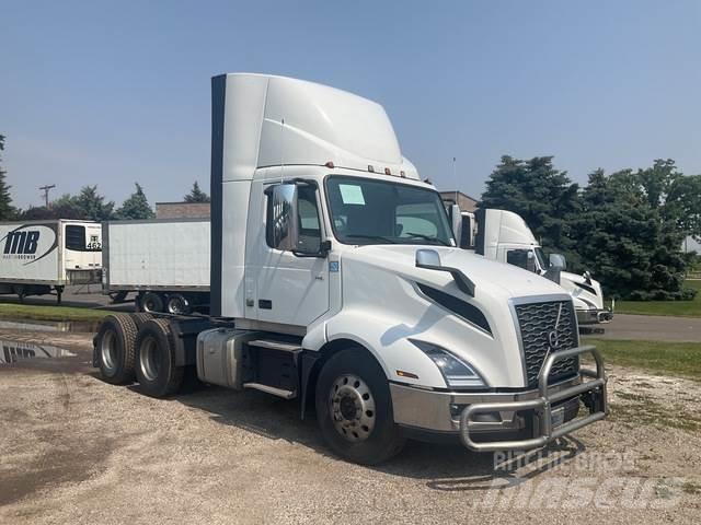 Volvo VNL 300 Cavalos Mecânicos