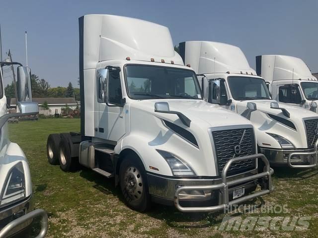 Volvo VNL 300 Cavalos Mecânicos