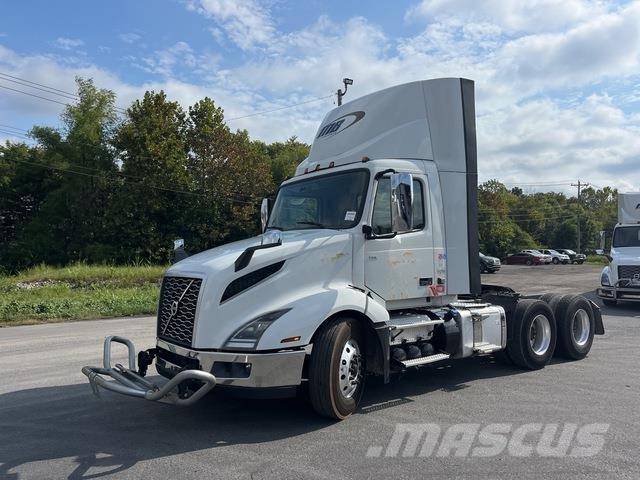 Volvo VNL 300 Cavalos Mecânicos