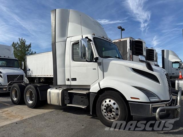 Volvo VNL 300 Cavalos Mecânicos