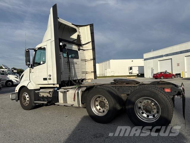 Volvo VNL 300 Cavalos Mecânicos