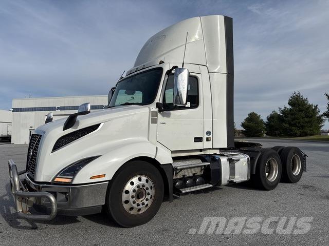 Volvo VNL 300 Cavalos Mecânicos