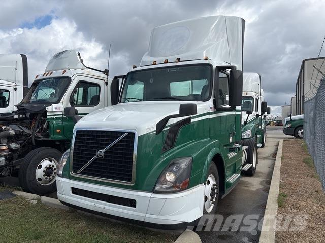 Volvo VNL42T Cavalos Mecânicos