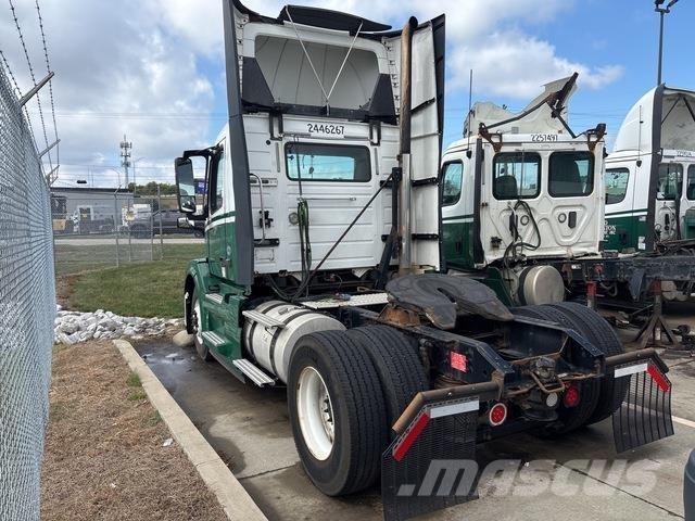Volvo VNL42T Cavalos Mecânicos