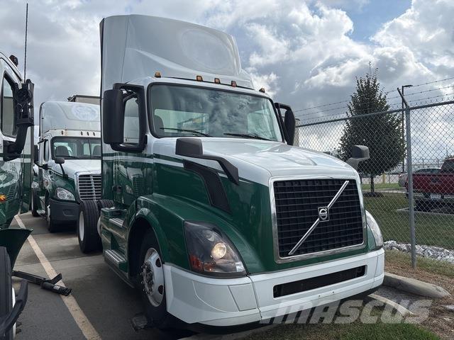 Volvo VNL42T Cavalos Mecânicos