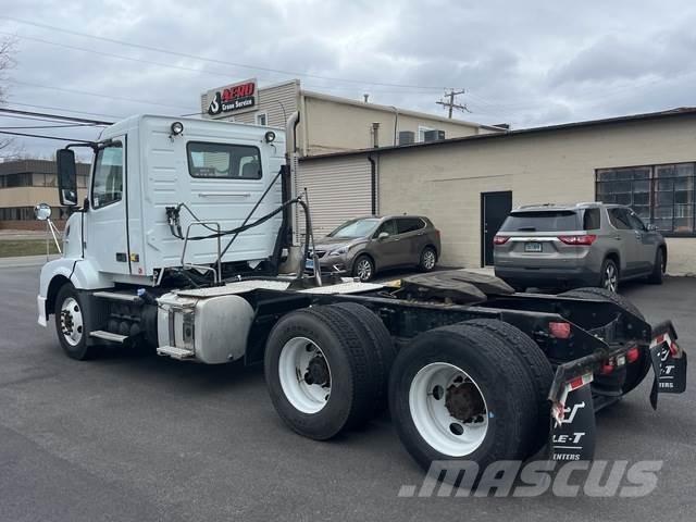 Volvo VNL64T Cavalos Mecânicos