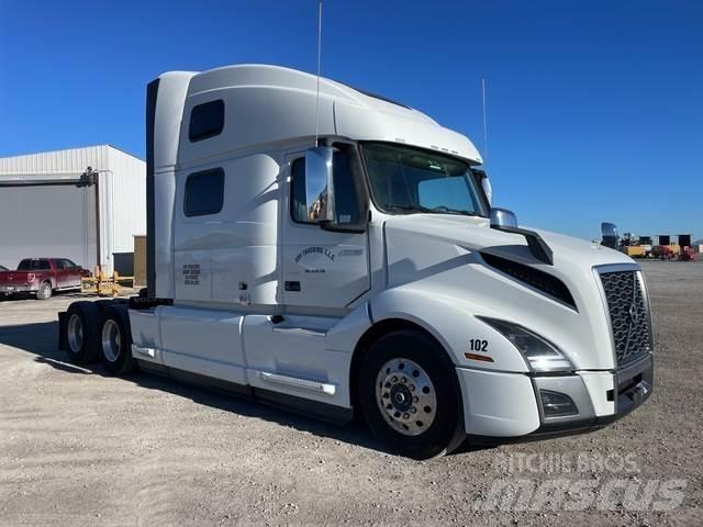 Volvo VNL860 Cavalos Mecânicos