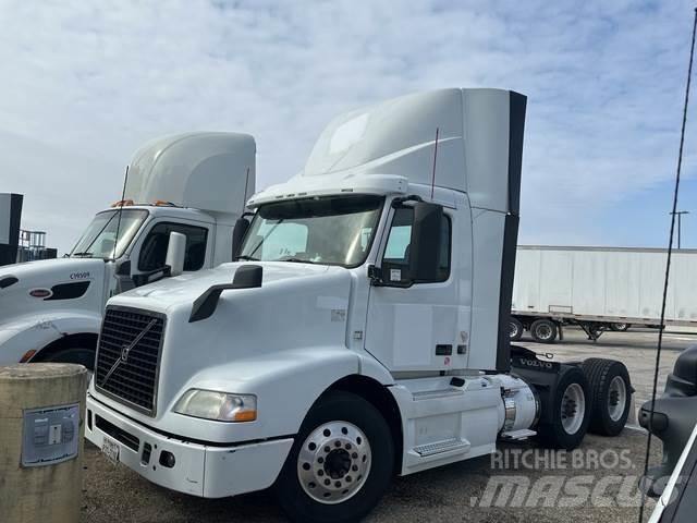 Volvo VNM Cavalos Mecânicos