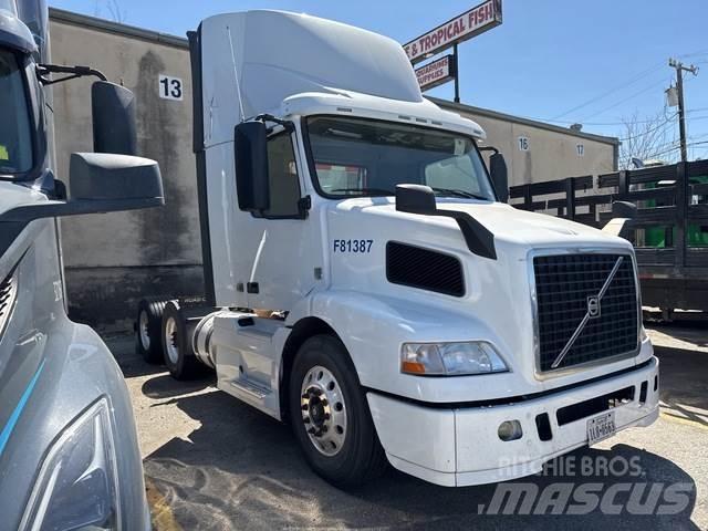 Volvo VNM Cavalos Mecânicos
