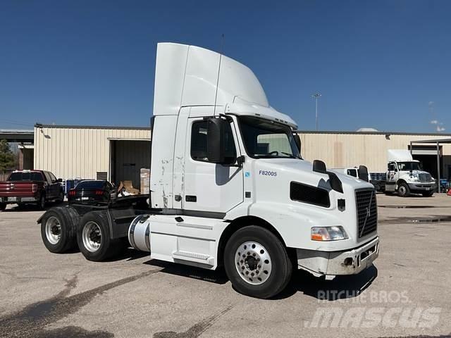 Volvo VNM Cavalos Mecânicos