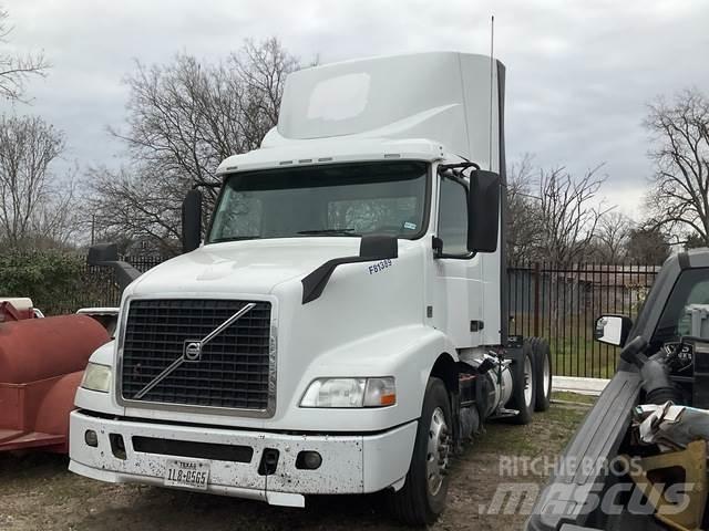Volvo VNM Cavalos Mecânicos