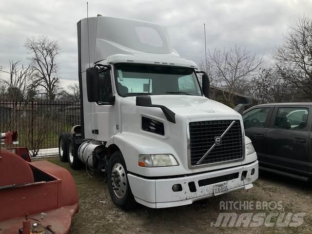 Volvo VNM Cavalos Mecânicos