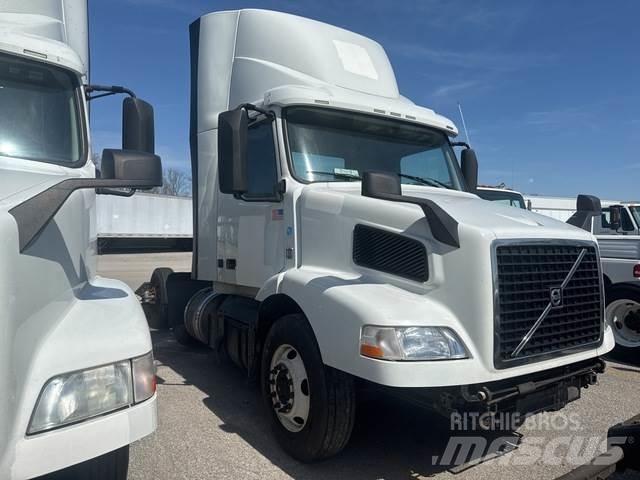 Volvo VNM Cavalos Mecânicos