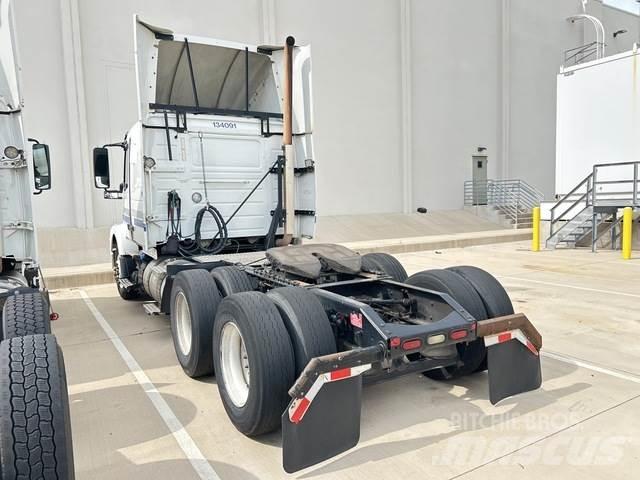 Volvo VNM Cavalos Mecânicos