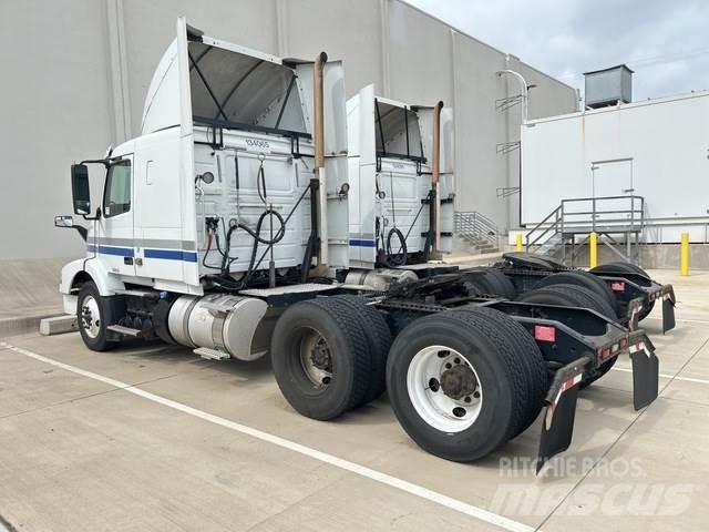 Volvo VNM Cavalos Mecânicos