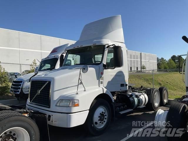 Volvo VNM Cavalos Mecânicos