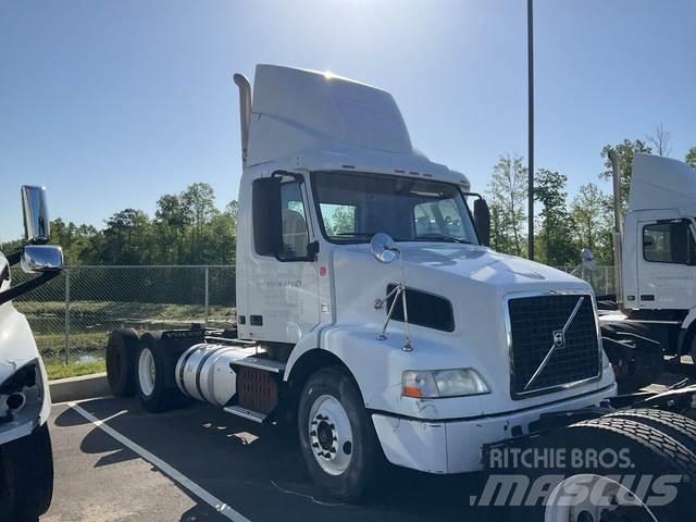 Volvo VNM Cavalos Mecânicos