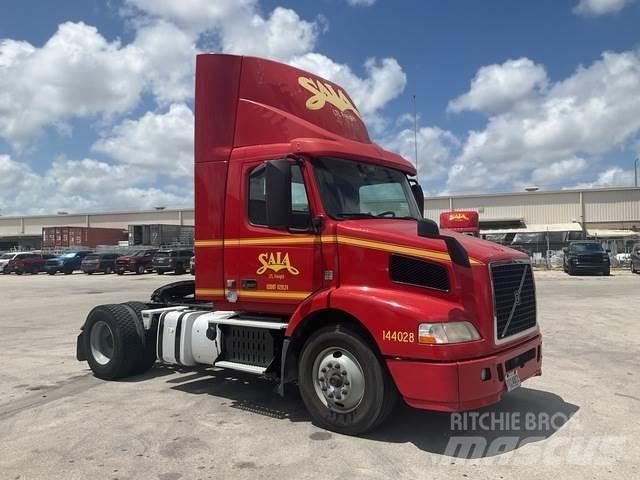 Volvo VNM Cavalos Mecânicos