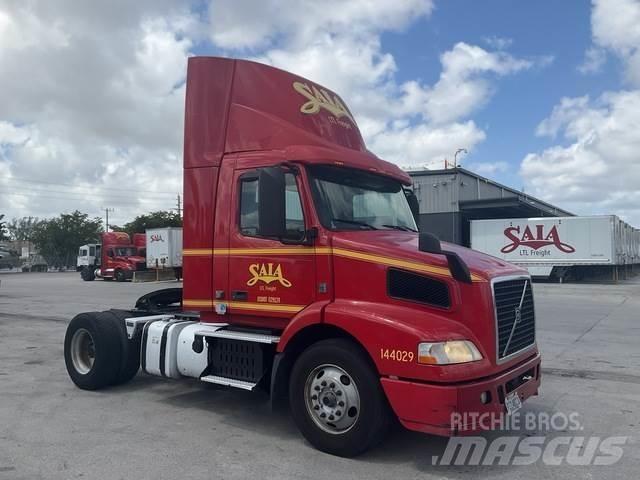 Volvo VNM Cavalos Mecânicos