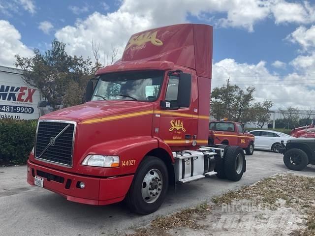 Volvo VNM Cavalos Mecânicos