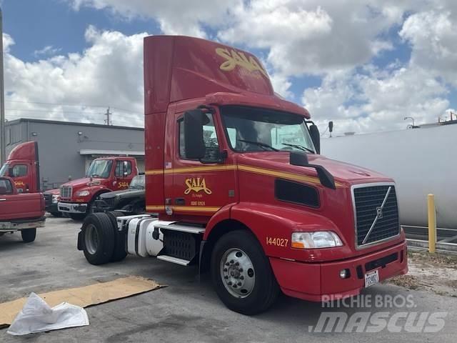 Volvo VNM Cavalos Mecânicos