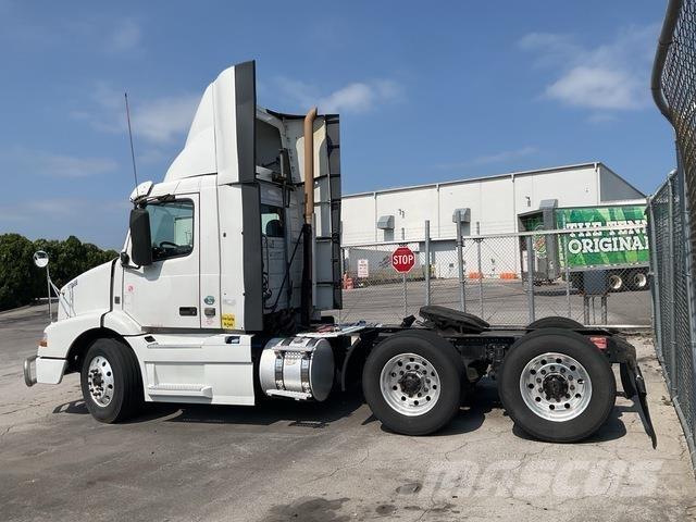 Volvo VNM Cavalos Mecânicos