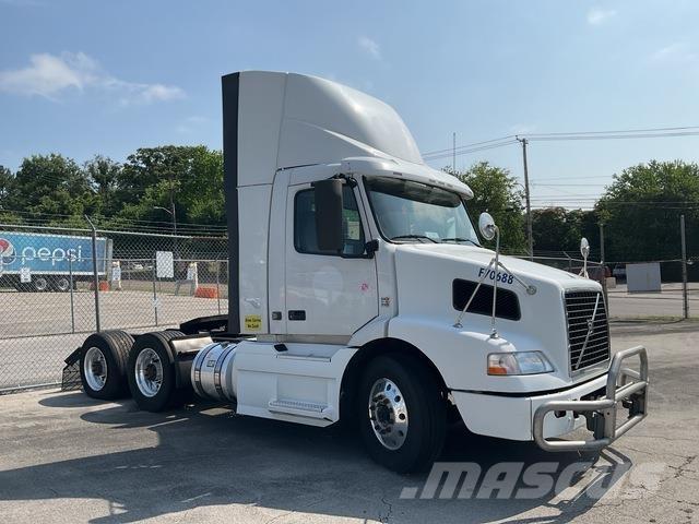 Volvo VNM Cavalos Mecânicos