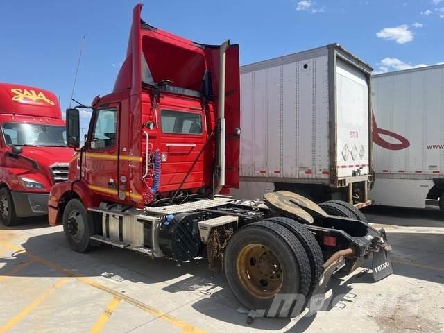 Volvo VNM Cavalos Mecânicos