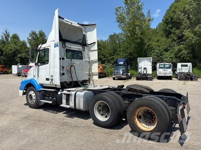 Volvo VNM Cavalos Mecânicos
