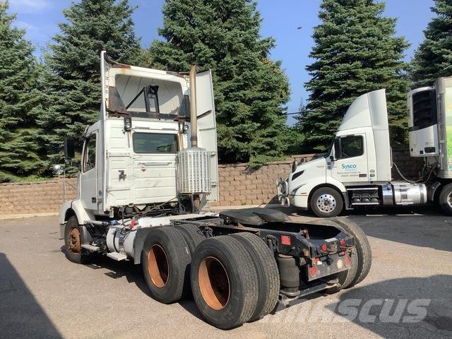 Volvo VNM Cavalos Mecânicos