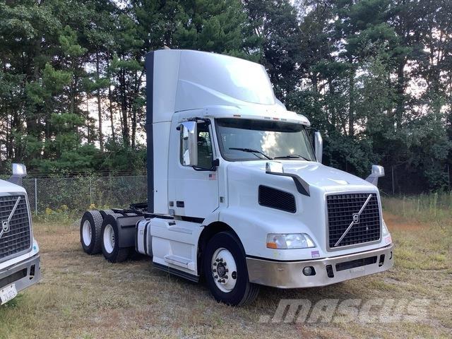 Volvo VNM Cavalos Mecânicos