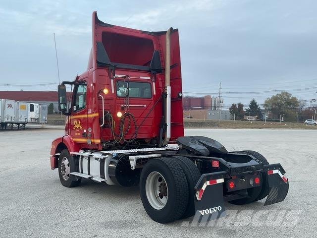 Volvo VNM Cavalos Mecânicos