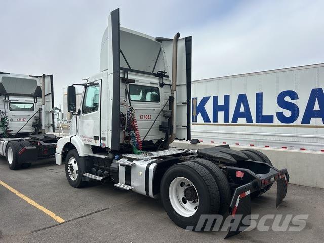 Volvo VNM Cavalos Mecânicos