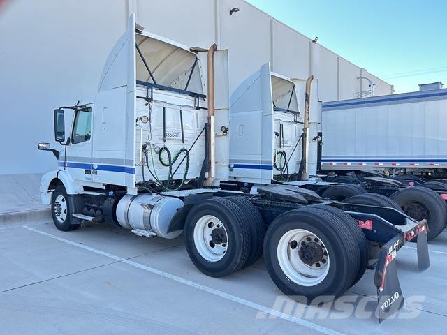 Volvo VNM Cavalos Mecânicos