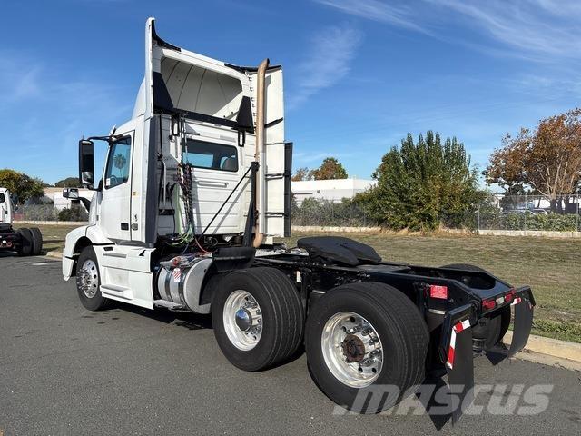 Volvo VNM Cavalos Mecânicos