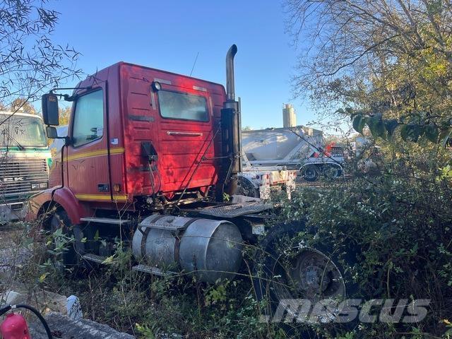 Volvo VNM200 Cavalos Mecânicos