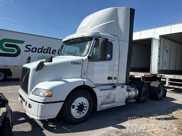 Volvo VNM64T Cavalos Mecânicos