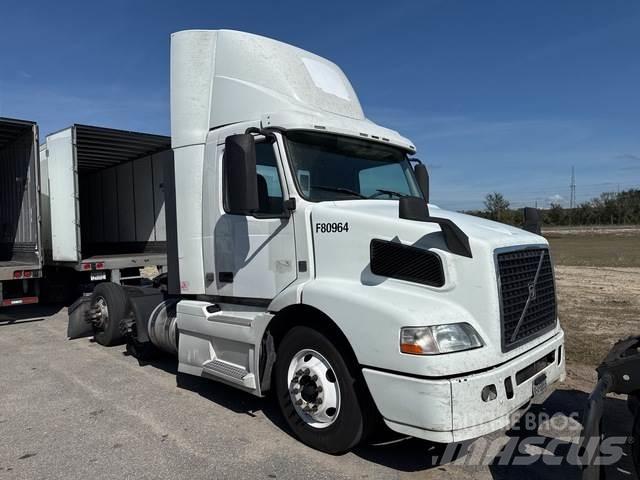 Volvo VNM64T Cavalos Mecânicos
