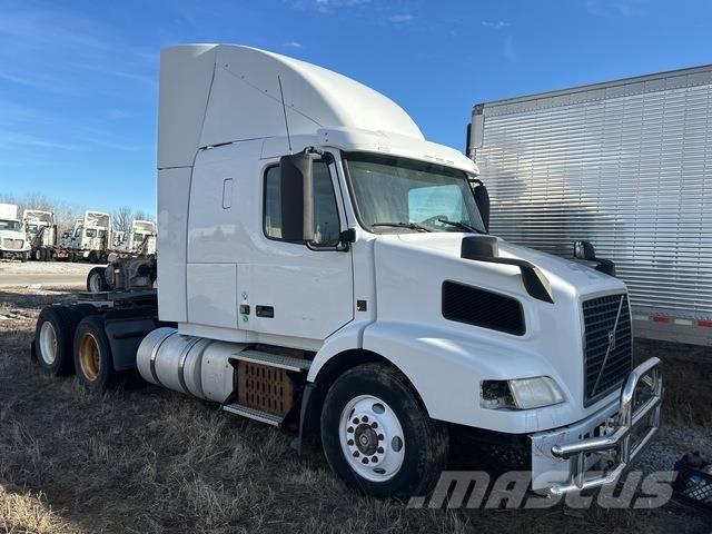 Volvo VNR64T Cavalos Mecânicos
