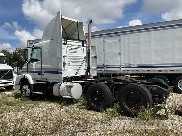 Volvo VNR64T Cavalos Mecânicos