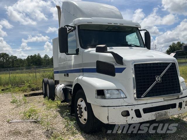 Volvo VNR64T Cavalos Mecânicos