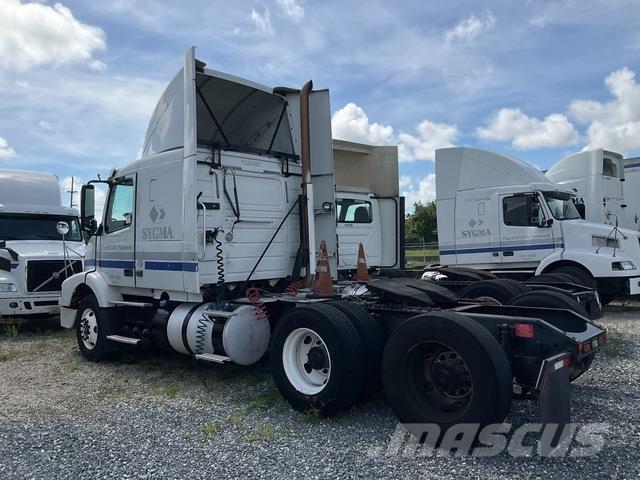 Volvo VNR64T Cavalos Mecânicos