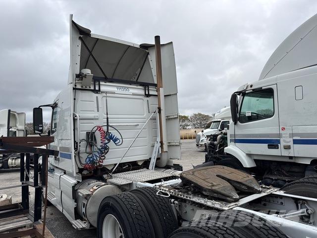 Volvo VNR64T Cavalos Mecânicos